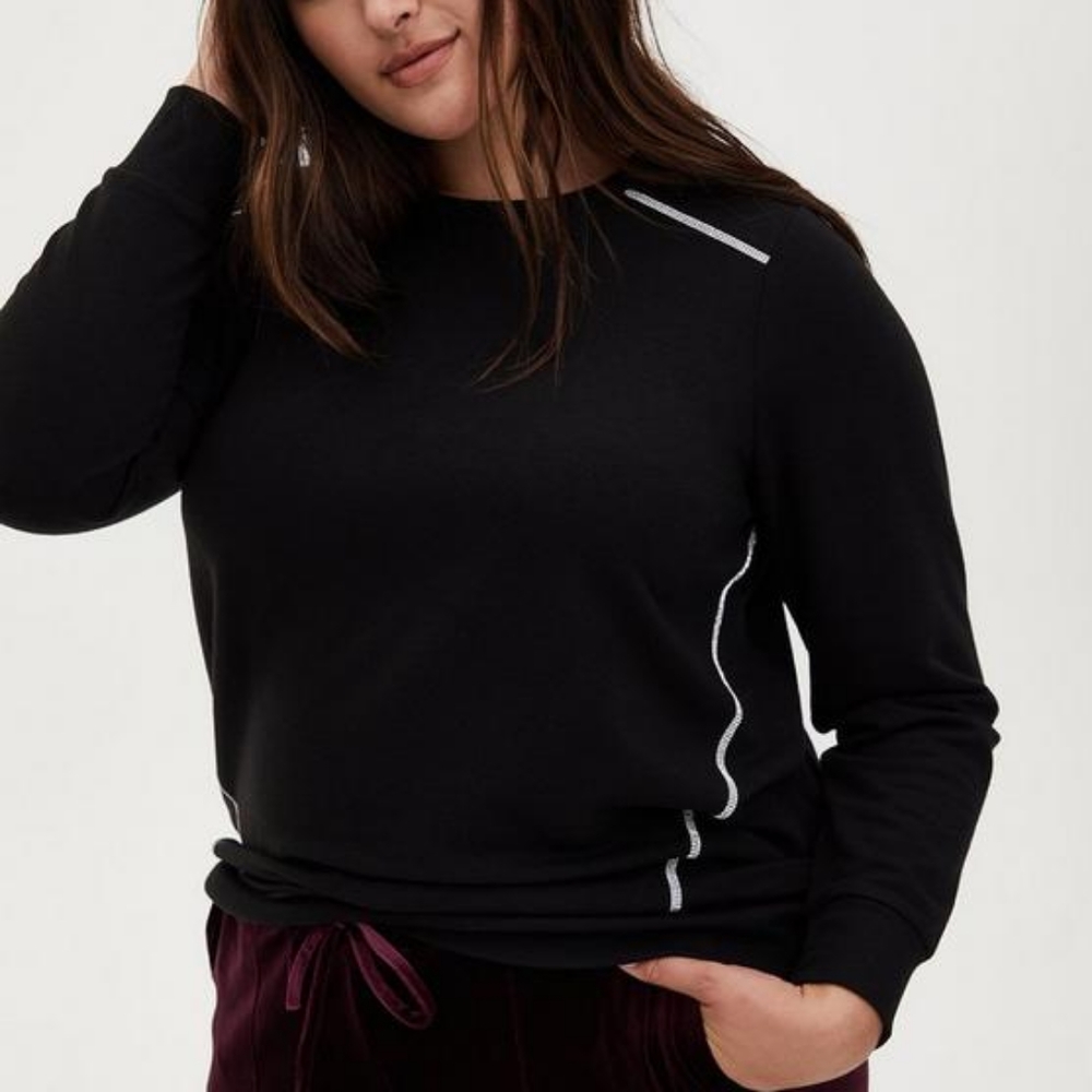 Torrid Black Fleece Long Sleeve Sparkly Rhinestone Sweater Sweatshir…